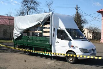 Camioneta cu țigări de contrabandă Foto Politia de Frontieră