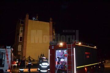 La incendiu au intervenit șase autospeciale, 25 de pompieri militari și 21 de pompieri voluntari