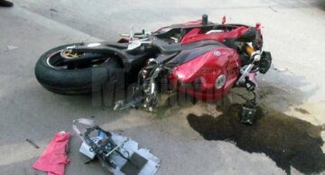Impactul motocicletei cu mașina i-a fost fatal tânărului de 25 de ani. Foto: CRONICA de FĂLTICENI