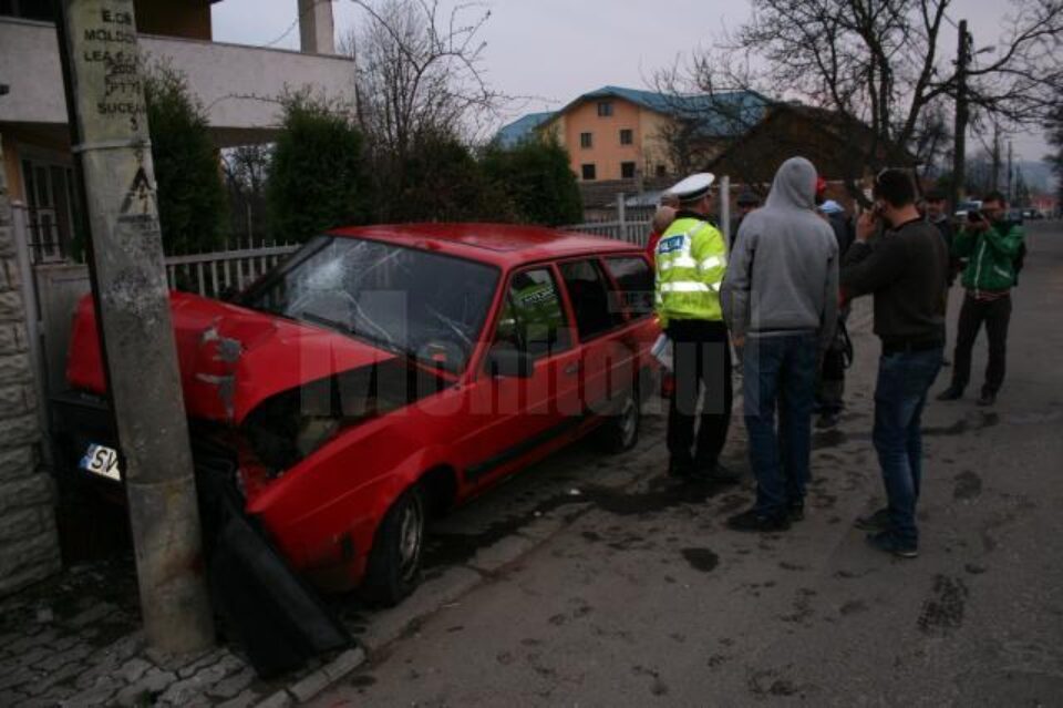 Patru tineri, implicați într-un accident la Burdujeni