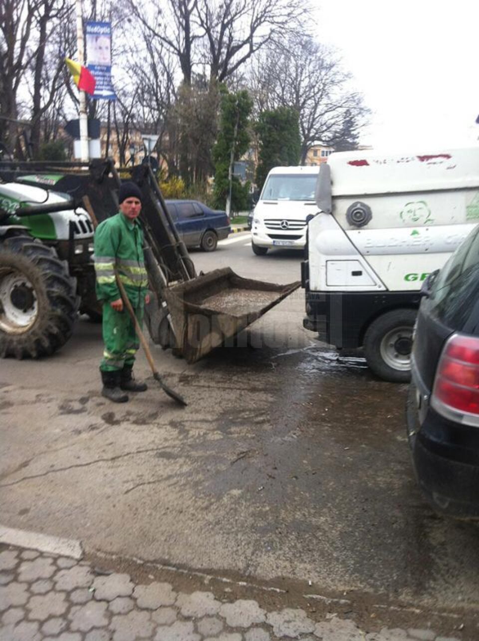 În mod normal, apele și gunoaiele adunate de mașinile de salubrizare trebuie să ajungă în stația de epurare