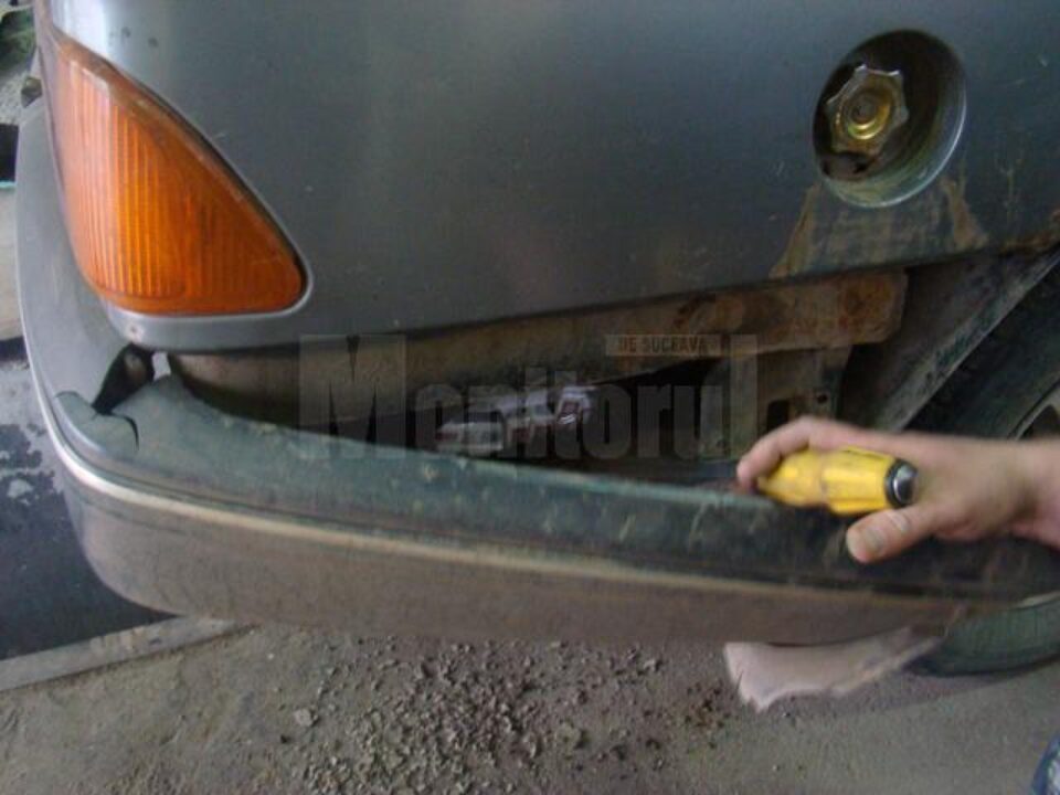 Autoturismele au fost ridicate în vederea confiscării