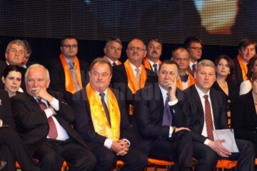 Liderii PDL și ai PPE au participat la lansarea candidaților pentru Parlamentul European