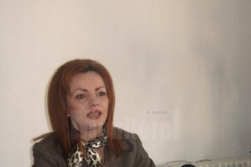 Mirela Adomnicăi, directorul executiv al AJOFM Suceava