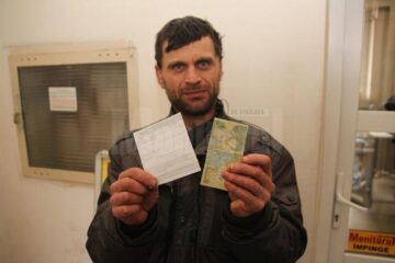 Bărbatul care încasa pensie de 1 leu va lua o sumă de 532 de ori mai mare începând din această lună