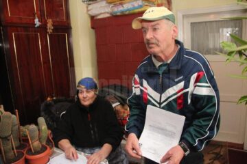 Maria și Valerian Tretiag au lucrat ca asistenți medicali la Cornu Luncii încă din 1990