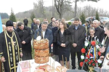 La locul tragediei din 1941 a fost prezentă și o delegație specială din România, din care nu a făcut parte nici un reprezentant al Departamentului pentru Românii de Pretutindeni de la București