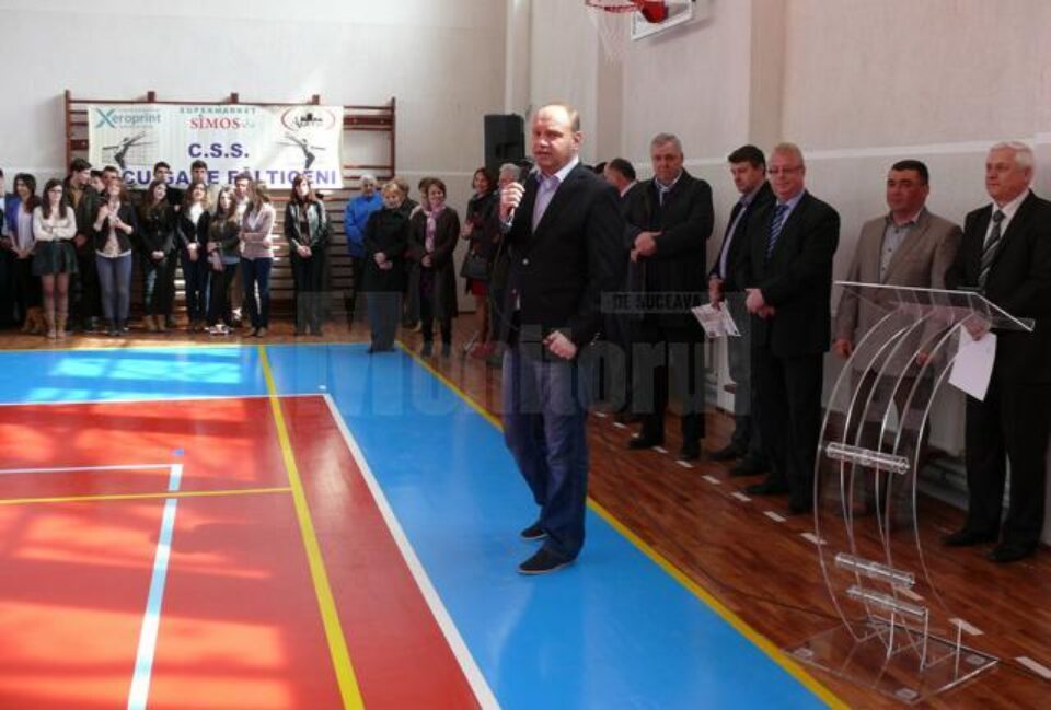 Prezent la inaugurare, senatorul Ovidiu Donțu a ținut să sublinieze faptul că trebuie să investim cât mai mult în clădirile școlilor și în sport