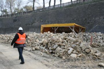 Constructorul a folosit 10.000 de tone piatră pentru refacerea Cetății de Scaun