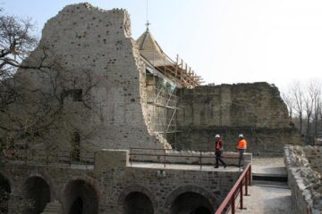 Cetatea de Scaun, în plin proces de refacere
