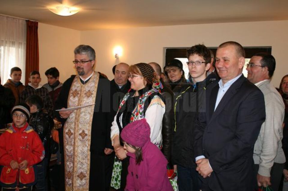 Preotul Mitu Pascal și Elena Cucu au fost organizatorii festivalului gastronomic