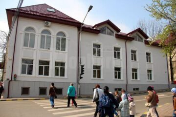 Clădirea principală a Bibliotecii Județene a fost modernizată