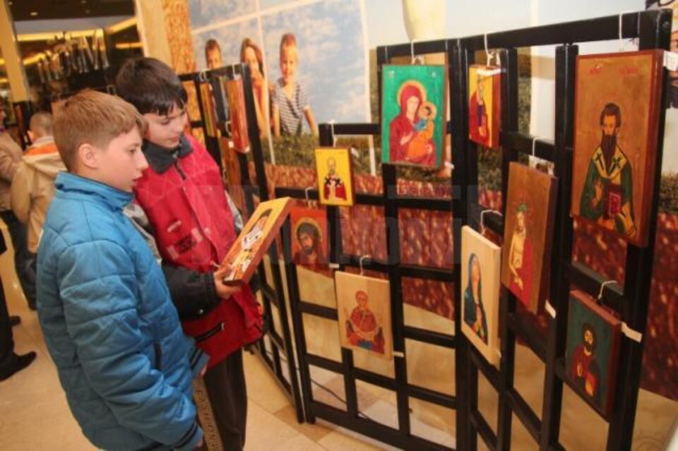 Expoziția de icoane bizantine „Fereastră spre cer”