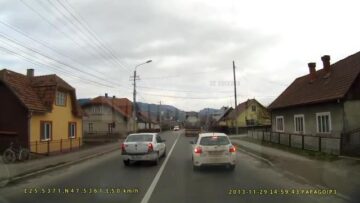 Șoferul de pe Dacia Logan face o mulțime de manevre neregulamentare