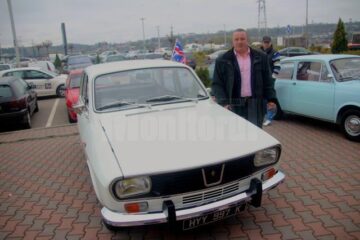 Renault 12, o mașină care circula în Marea Briatnie și care a fost restaurată de suceveanul Dănuț Crainiciuc