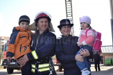 Pompierii ISU Suceava și-au deschis porțile pentru mii de copii din tot județul