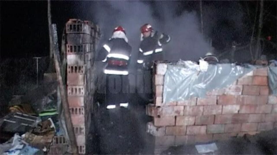Un bărbat din Ipotești a murit carbonizat într-un incendiu