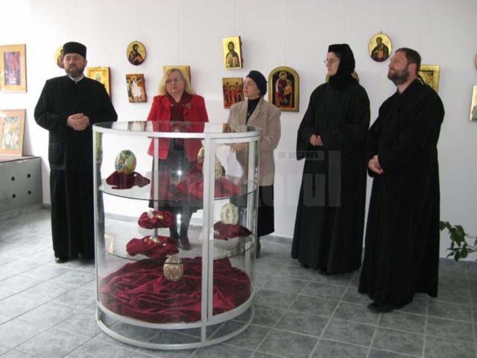 Expoziția de artă religioasă „Icoana de la meșteșug la mărturisire”