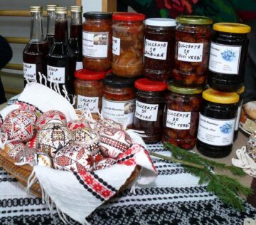 Festivalul Ouălor Încondeiate la Moldovița