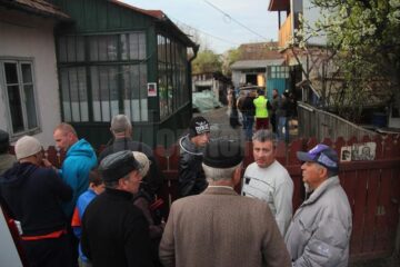 Oase găsite îngropate în curtea părinților principalului suspect în cazul a trei surori dispărute