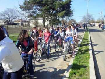Cu bicicletele de la Ipotești la Suceava