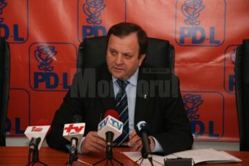 Președintele Organizației Județene a PDL, senatorul Gheorghe Flutur