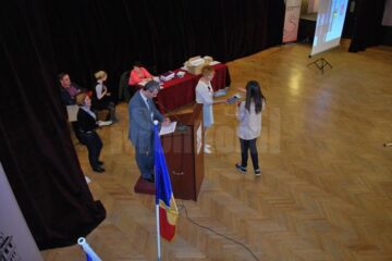 Universitatea din Suceava i-a recompensat pe cei mai buni elevi de la Olimpiada de limbi romanice