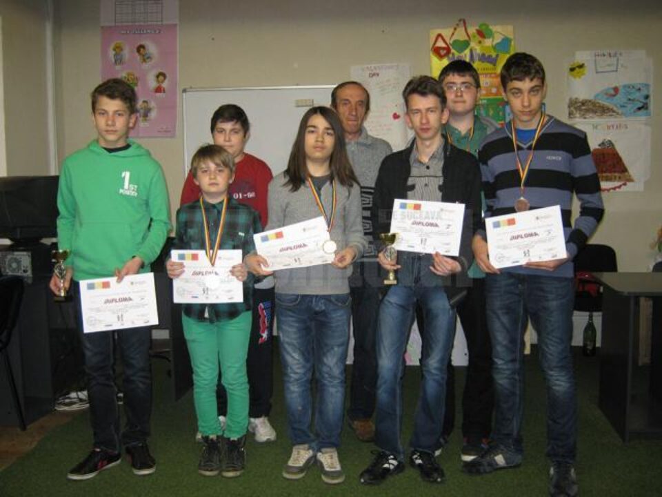 Micii electroniști de la Palatul Copiilor au fost premiați la un concurs național