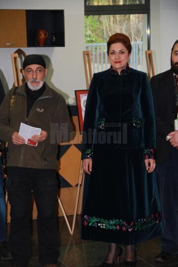 Miniaturi bucovinene - Expoziția „Oul încondeiat, prima carte religioasă a omenirii”