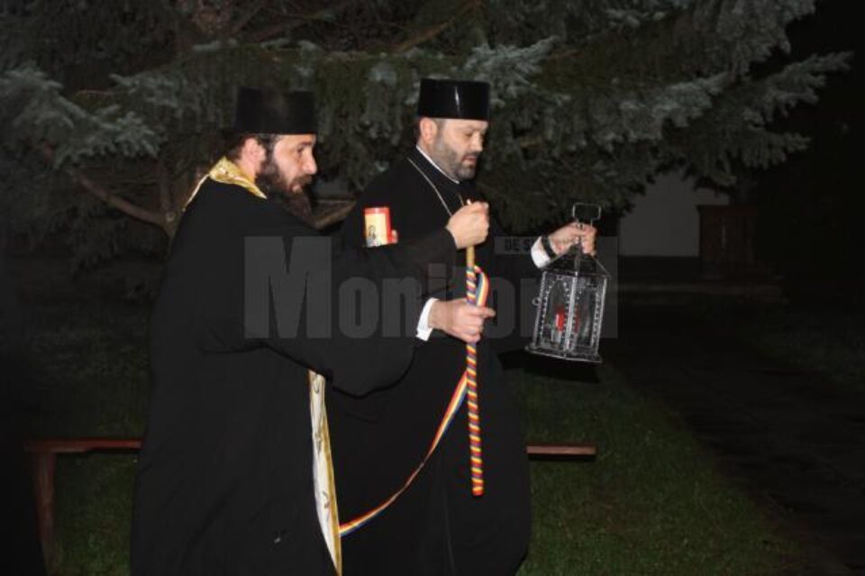 Lumina Sfântă de la Ierusalim a ajuns și în acest an la Suceava