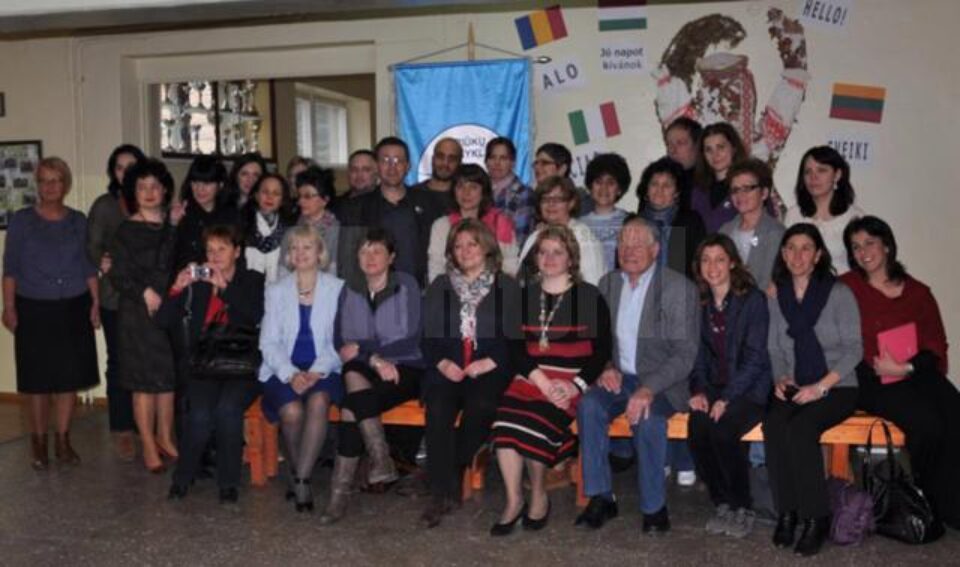 La întâlnire au participat reprezentanții celor cinci instituții implicate în proiect La întâlnire au participat reprezentanții celor cinci instituții implicate în proiect