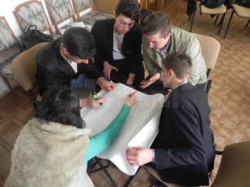 Cafeneaua publică a fost organizată de Consiliul Județean al Elevilor Suceava