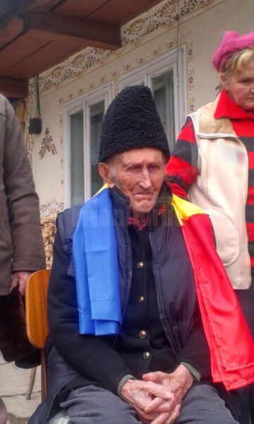 Când Vladimir Creangă a împlinit 105 ani, primarul din Botoșana a organizat o sărbătoare în cerc restrâns