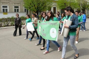 Marșul organizat de Patrula Eco Desire de la Colegiul ,,Vasile Lovinescu''