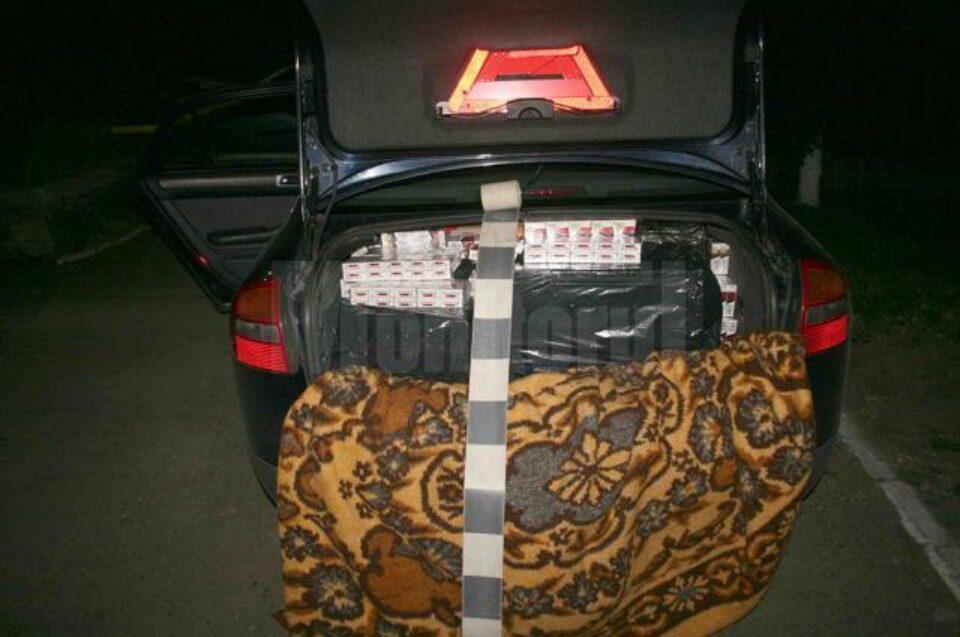 Țigările, în valoare de aproximativ 40.000 de lei, au fost ridicate în vederea confiscării, iar autoturismul Audi a fost indisponibilizat la sediul STPF Suceava