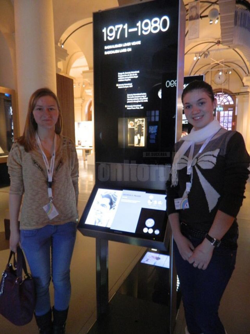 Delegația câmpulungeană a fost formată din elevele Narcisa Ciotină și Alice Țarălungă