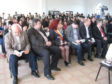 Sărbătoarea cărților, la Corlata, la Căminul Cultural „Florin Piersic”