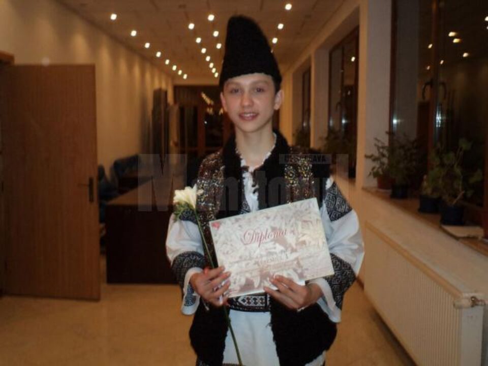 Alexandru Sahlean, din Pârteștii de Sus, a obținut locul I lLa categoria 15-18 ani