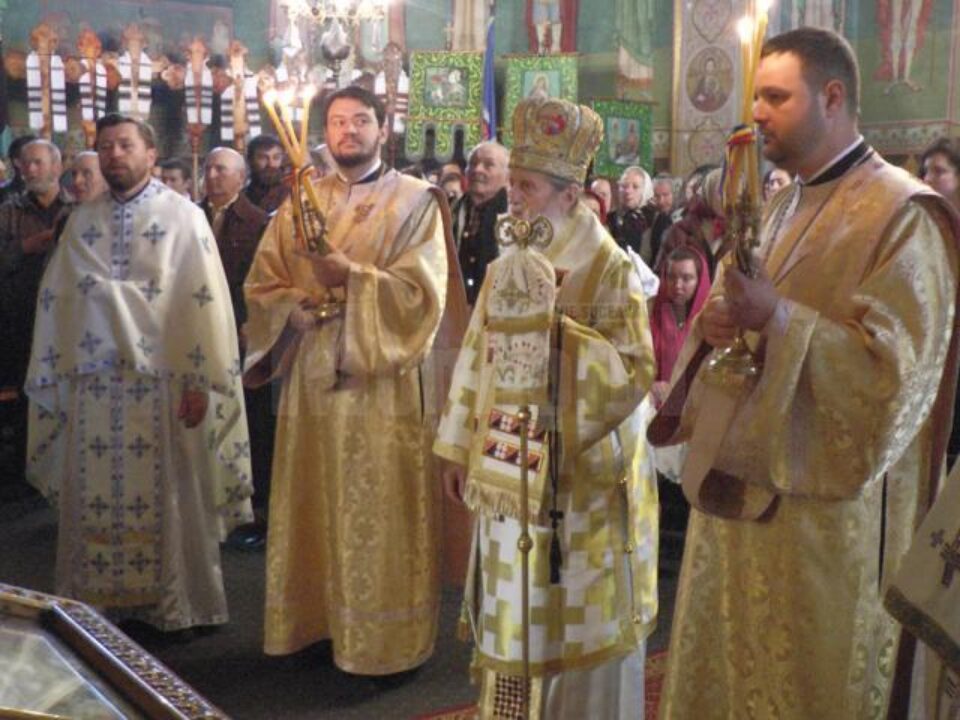 Arhiepiscopul Sucevei și Rădăuților a săvârșit pe 4 mai Sfânta Liturghie în Parohia Straja Arhiepiscopul Sucevei și Rădăuților a săvârșit pe 4 mai Sfânta Liturghie în Parohia Straja