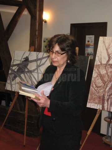Zece artiști plastici suceveni au expus circa 50 de lucrări la Casa Prieteniei