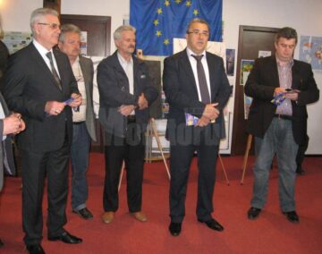 Zece artiști plastici suceveni au expus circa 50 de lucrări la Casa Prieteniei