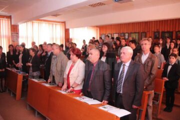 Întâlnirea festivă a reunit autorități locale și județene, cadre didactice, elevi și directori de școli