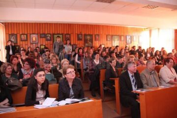 Întâlnirea festivă a reunit autorități locale și județene, cadre didactice, elevi și directori de școli