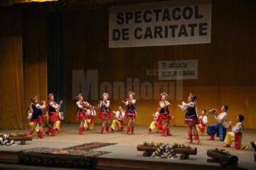 Mai mulți copii cu dizabilități au dansat pe scena suceveană, într-un spectacol caritabil de excepție