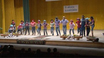 Mai mulți copii cu dizabilități au dansat pe scena suceveană, într-un spectacol caritabil de excepție