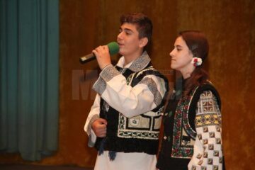 Radu Andone, Nicoleta Afrăsinei