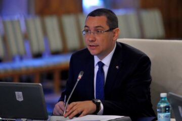 Victor Ponta: „-Lista PSD-UNPR-PC este o listă formată din oameni mândri că sunt români, oameni care au apărat România în Parlamentul European și care vor continua să îi ajute pe români”