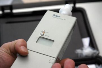 La controlul cu etilotestul‚ șoferul a avut o concentrație de 0,73 miligrame per litru alcool pur în aerul expirat
