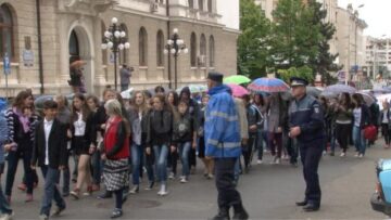 Aproape o mie de voluntari au militat ieri împotriva violenței, a drogurilor și a tutunului