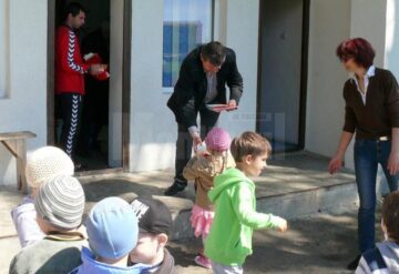 Micuții din Fălticeni, atrași la acțiuni sportive